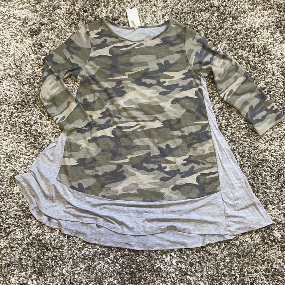 Bellamie camo tunic Size small